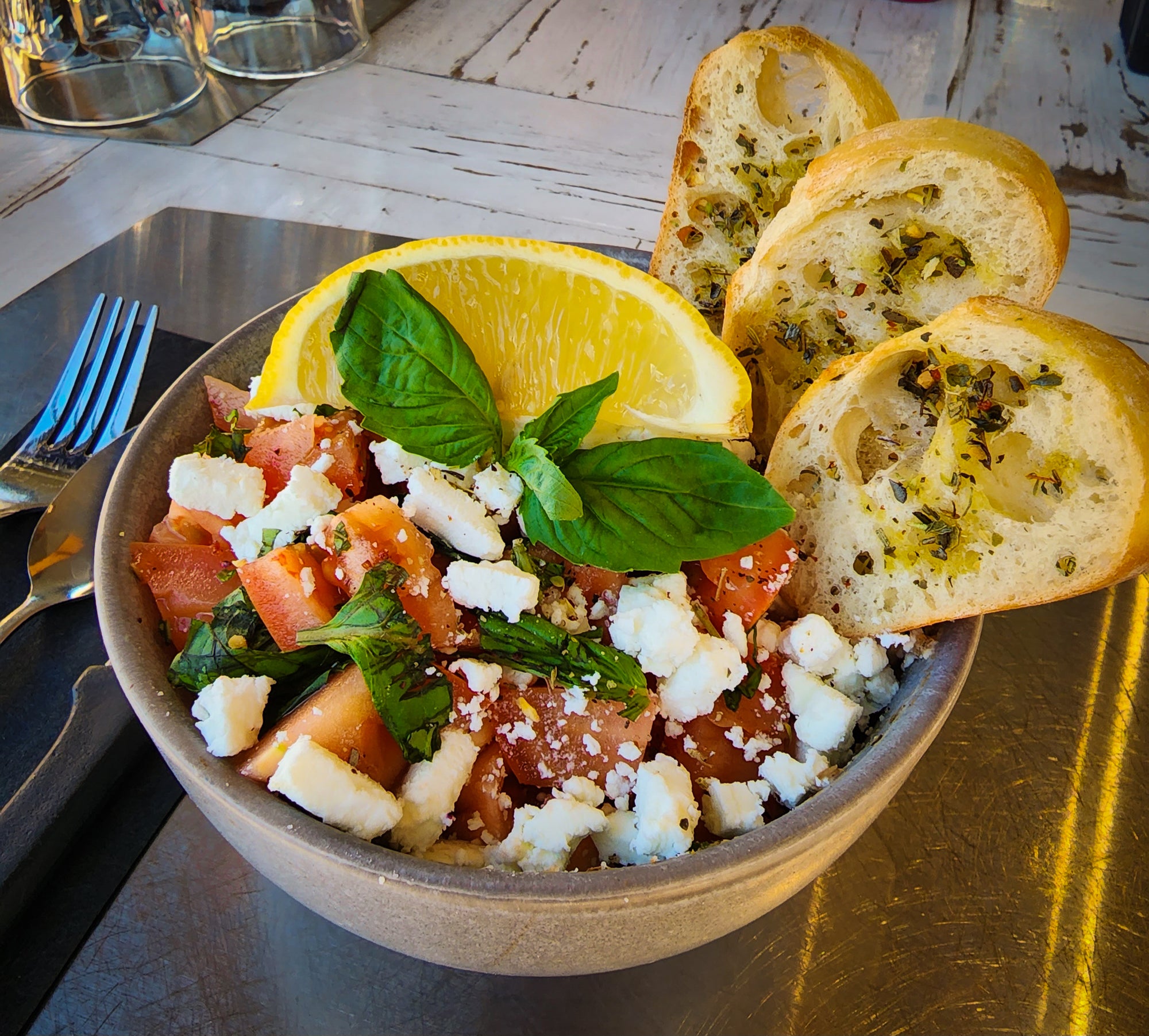 Salade de tomate et fromage de chèvre